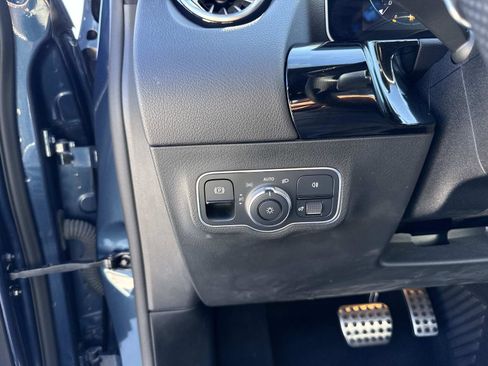 Used 2021 Mercedes-Benz GLA 35 AMG 4MATIC image 34