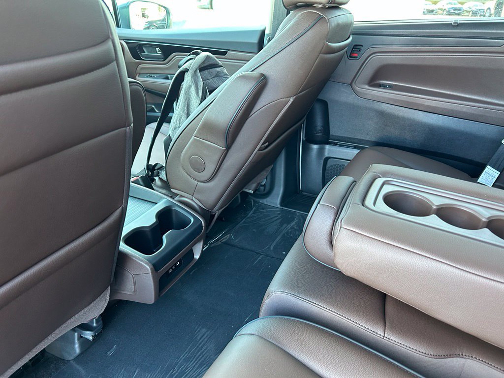New 2026 Honda Odyssey Touring image 15