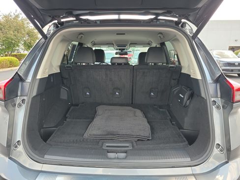 Certified 2025 Nissan Rogue SL AWD/4WD image 8