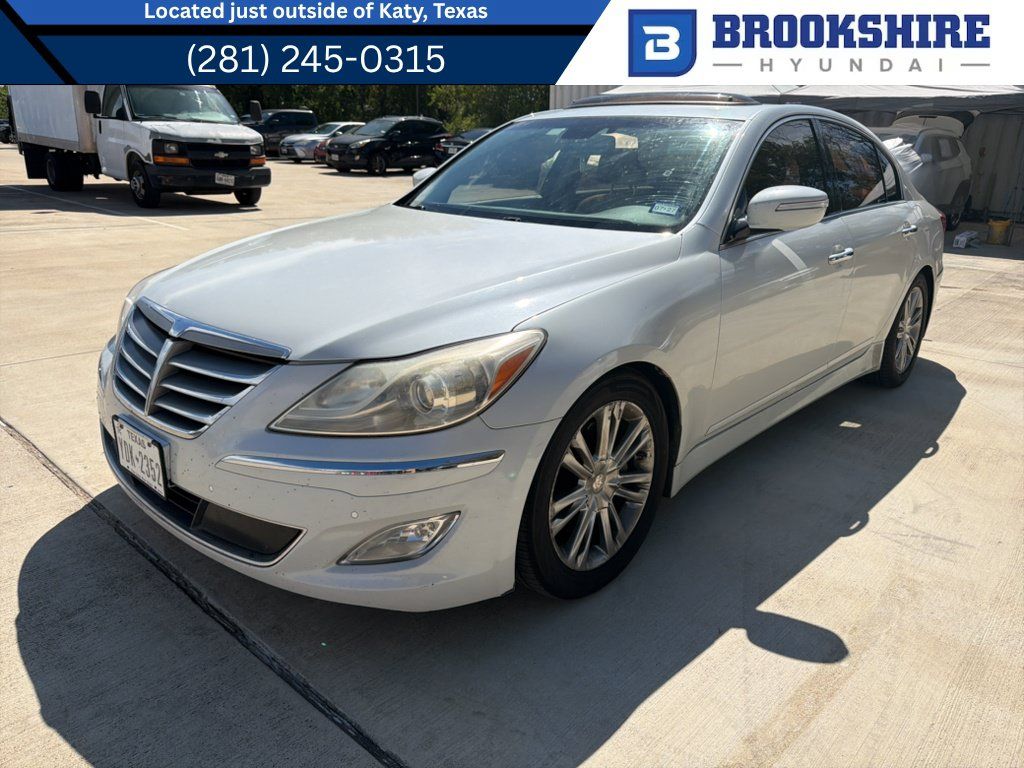 Used 2012 Hyundai Genesis 3.8 w/ Premium Pkg RWD image 1