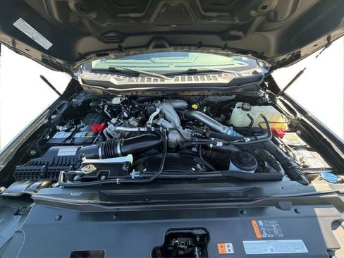 Used 2023 Ford F250 Lariat w/ Chrome Package image 25