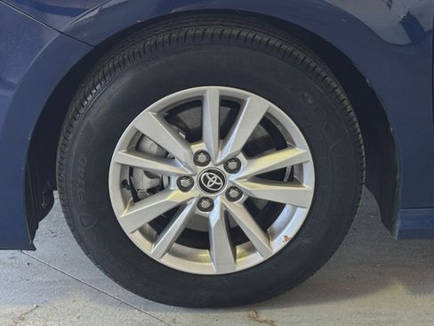 Used 2025 Toyota Camry LE image 33