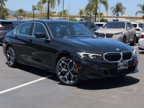 New 2026 BMW 330i Sedan w/ Convenience Package RWD image 2