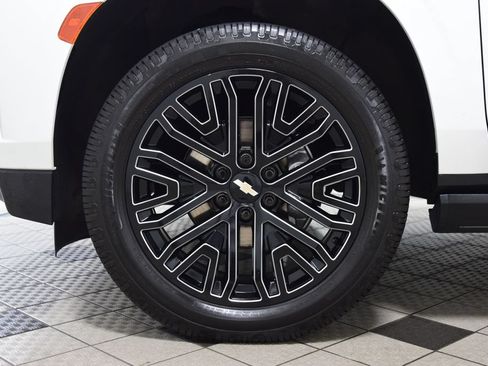Used 2023 Chevrolet Tahoe High Country AWD/4WD image 27