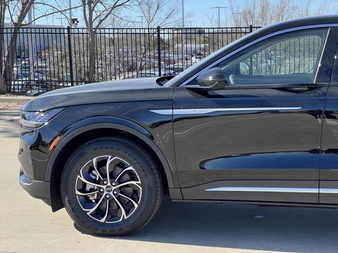 New 2026 Lincoln Nautilus Premier w/ Equipment Group 102A image 5