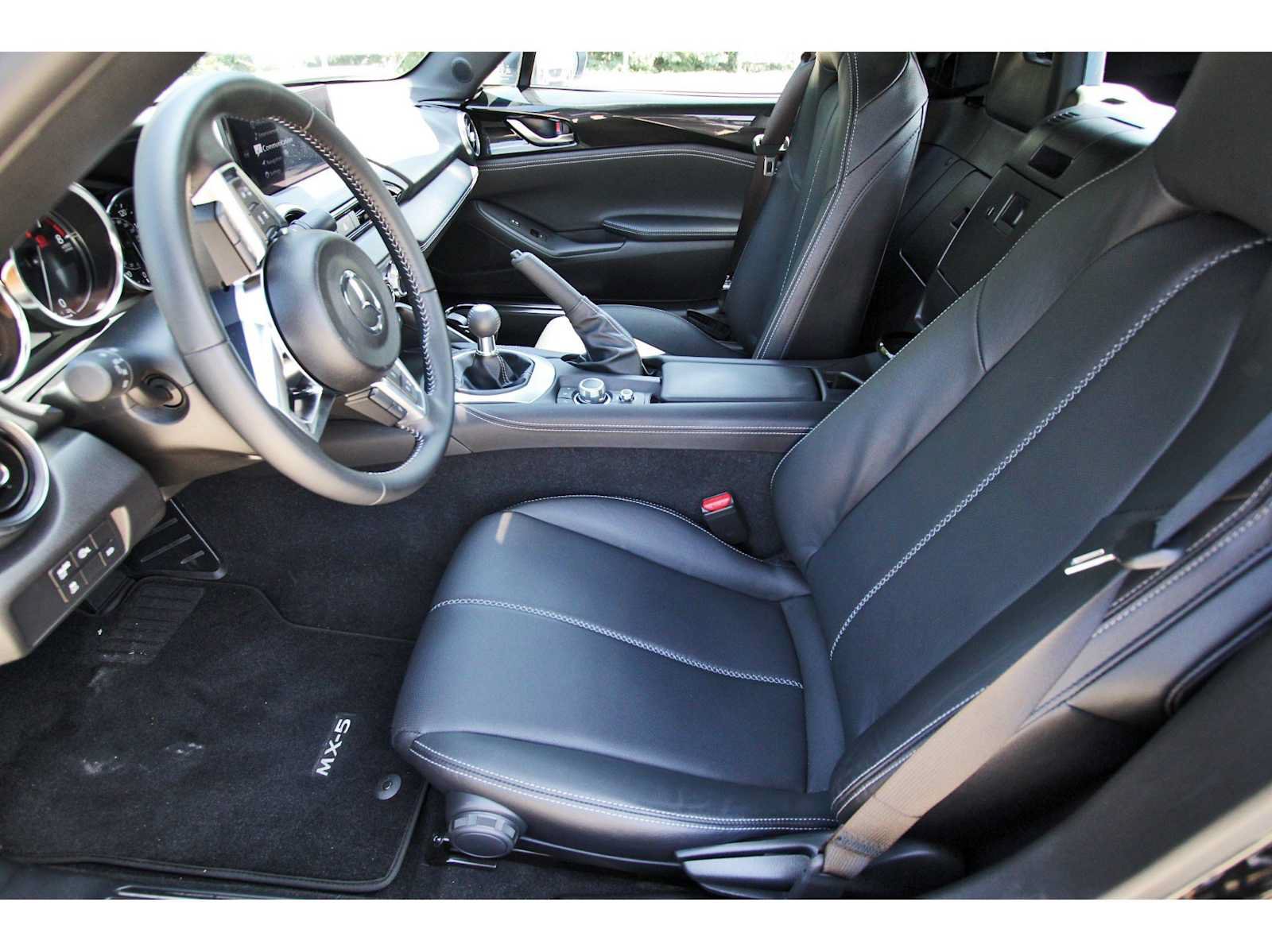 Used 2024 MAZDA MX-5 Miata Grand Touring RWD image 7