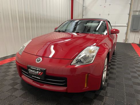 Used 2007 Nissan 350Z Enthusiast RWD image 13