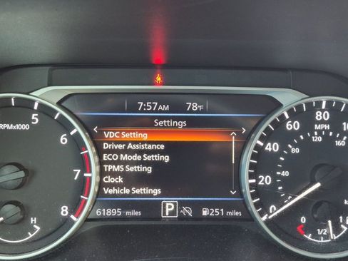 Used 2024 Nissan Sentra SV FWD image 11