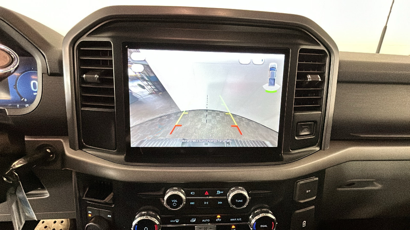 Used 2025 Ford F150 XLT w/ Equipment Group 301A Standard AWD/4WD image 27