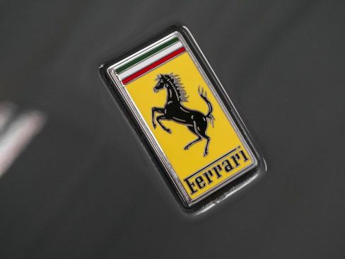 Used 2022 Ferrari F8 Tributo Base image 10