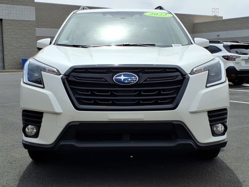 Used 2022 Subaru Forester Premium image 2
