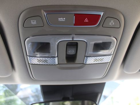 Certified 2024 Kia Telluride S w/ S Sunroof Package FWD image 53