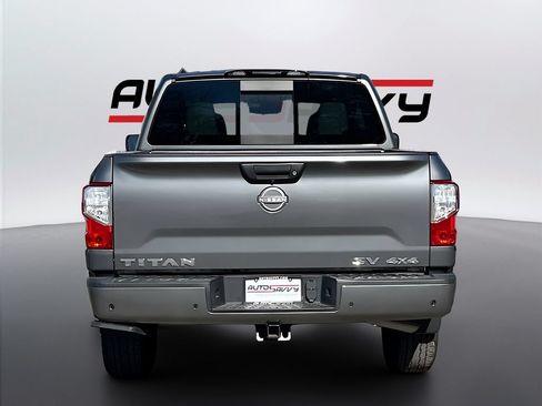 Used 2023 Nissan Titan SV w/ Accessory Utility Package AWD/4WD image 6