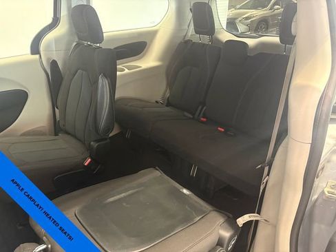 Used 2023 Chrysler Voyager LX FWD image 11