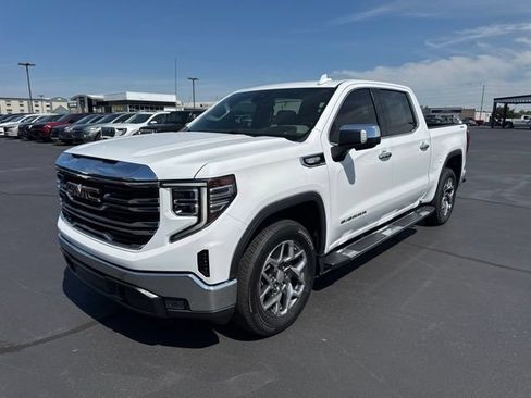 Used 2022 GMC Sierra 1500 SLT AWD/4WD image 7