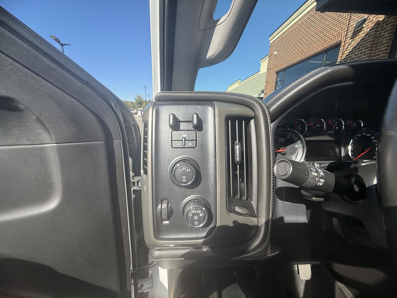 Used 2017 Chevrolet Silverado 2500 High Country w/ Duramax Plus Package AWD/4WD image 15