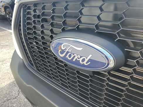 Used 2024 Ford Transit 250 148 Medium Roof RWD image 6