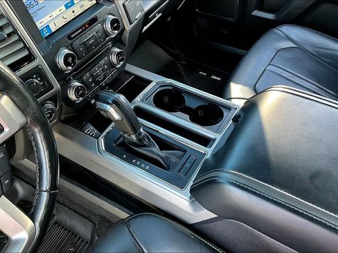 Used 2017 Ford F150 Platinum w/ Equipment Group 701A Luxury image 18