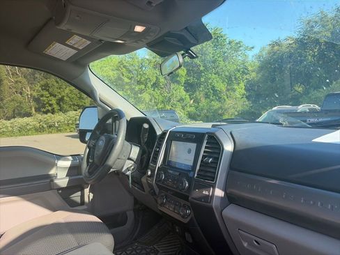 Used 2022 Ford F250 XLT w/ Black Appearance Package AWD/4WD image 14