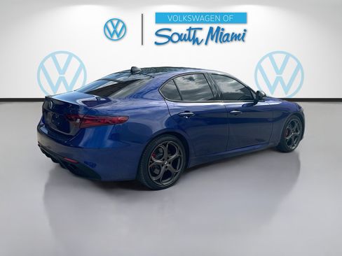 Used 2021 Alfa Romeo Giulia Ti Sport RWD image 7