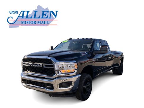 Used 2024 RAM 3500 Tradesman w/ Chrome Appearance Group image 1