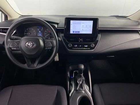 Used 2025 Toyota Corolla LE FWD image 24