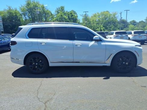 Used 2024 BMW X7 xDrive40i AWD/4WD image 9