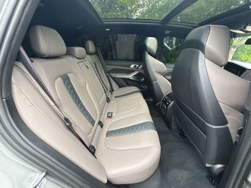 Used 2022 BMW X5 M w/ Competition Package 2 AWD/4WD image 32