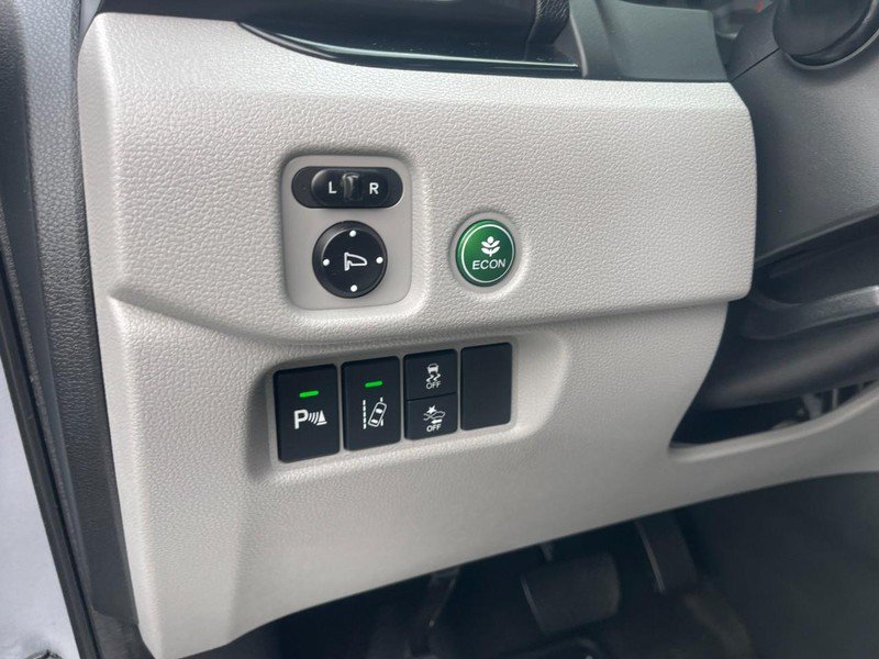 Used 2018 Honda Pilot Touring image 26