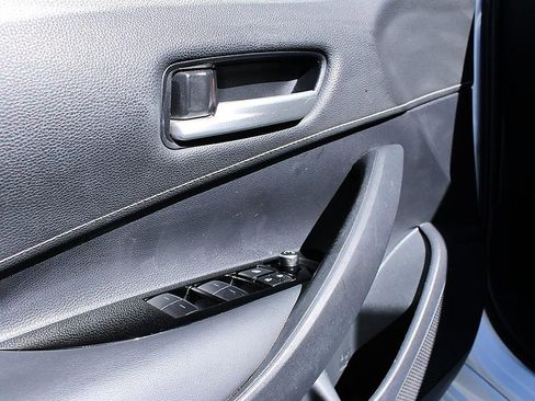 Used 2019 Toyota Corolla SE image 11