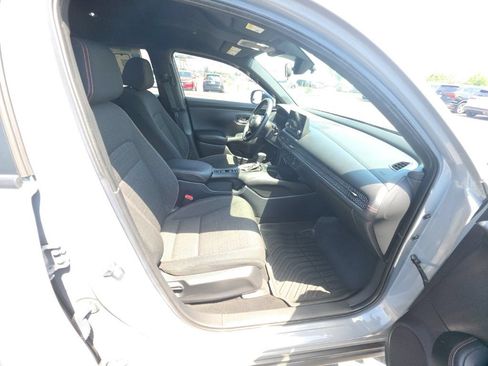 Used 2024 Honda HR-V Sport image 32