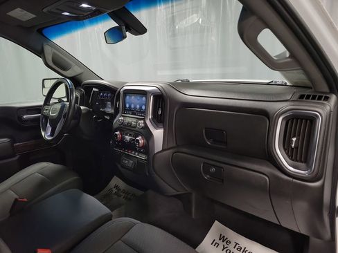 Used 2020 GMC Sierra 1500 SLE image 25