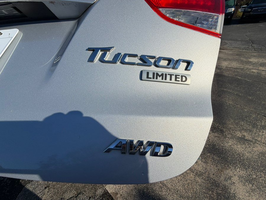 Used 2012 Hyundai Tucson Limited w/ Premium Pkg AWD/4WD image 19