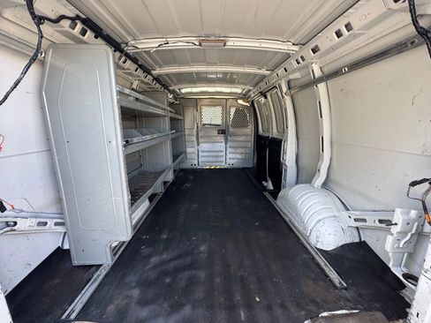 Used 2013 Chevrolet Express 3500 image 16