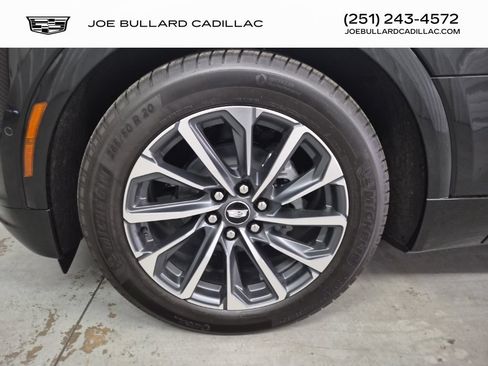 New 2026 Cadillac Lyriq Sport w/ LPO, Floor Liner Package AWD/4WD image 7