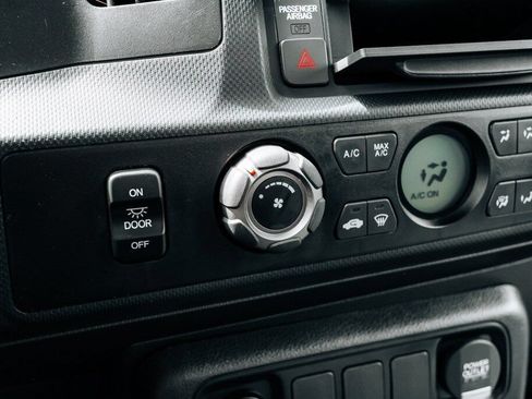 Used 2014 Honda Ridgeline Sport image 34
