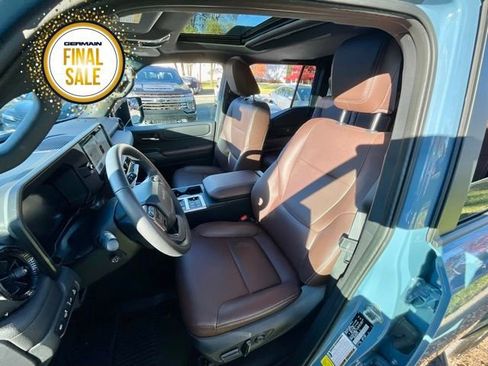 Used 2024 Toyota Land Cruiser image 10