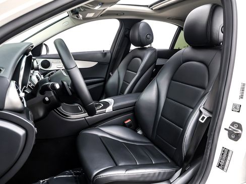 Used 2021 Mercedes-Benz C 300 Sedan image 17