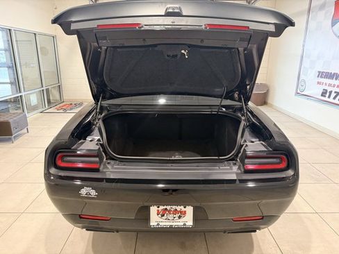 Used 2019 Dodge Challenger SRT Hellcat Redeye image 7