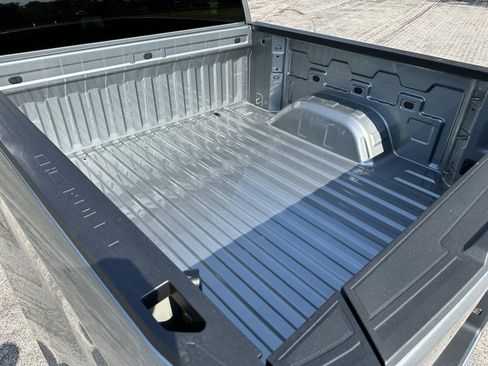 New 2025 Chevrolet Silverado 1500 Custom image 8