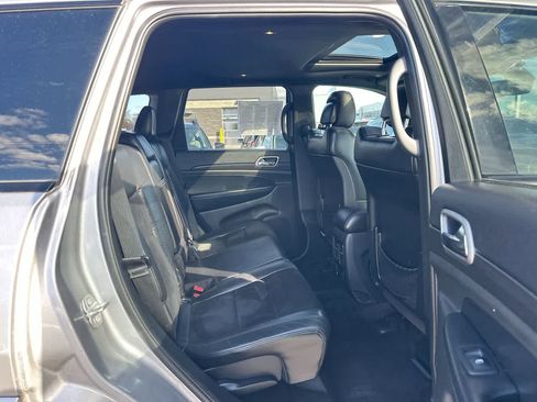 Used 2018 Jeep Grand Cherokee Altitude image 26