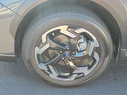 Certified 2022 Subaru Crosstrek 2.5i Limited w/ Moonroof Package 2 image 10