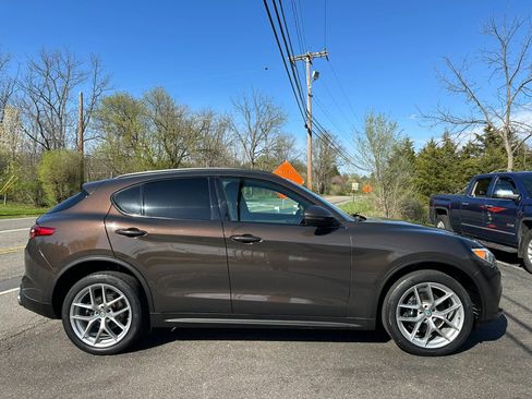 Used 2018 Alfa Romeo Stelvio Ti Sport AWD/4WD image 8