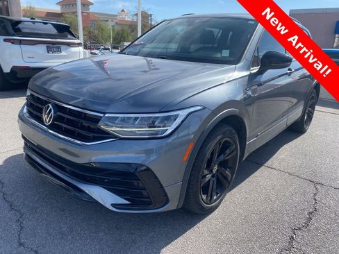 Used 2023 Volkswagen Tiguan SE R-Line FWD image 1