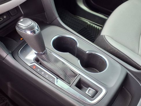 Used 2021 Chevrolet Equinox Premier FWD image 10