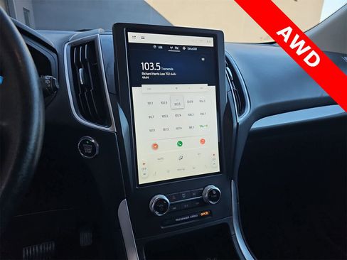 Used 2024 Ford Edge SEL image 20
