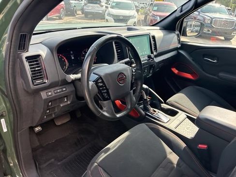 Used 2022 Nissan Frontier Pro-X RWD image 18