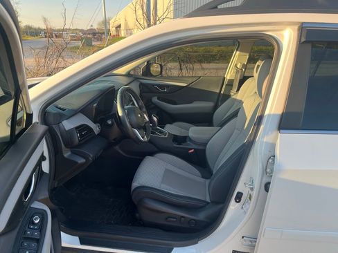 Used 2021 Subaru Outback Premium w/ Tech Package 1 AWD/4WD image 6