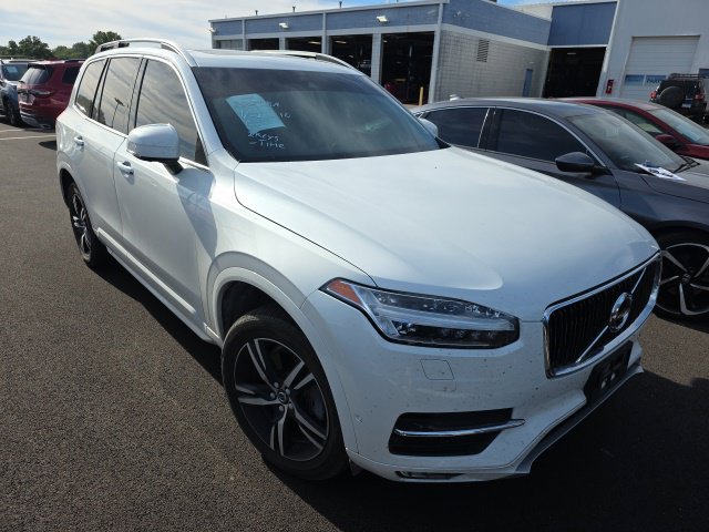 Used 2018 Volvo XC90 T6 Momentum w/ Convenience Package AWD/4WD image 5