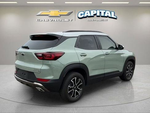 Used 2025 Chevrolet TrailBlazer ACTIV w/ Convenience Package FWD image 5
